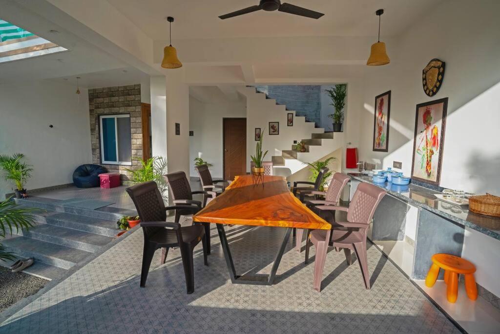 Almond Villa Find Your Paradise Алибаг Экстерьер фото